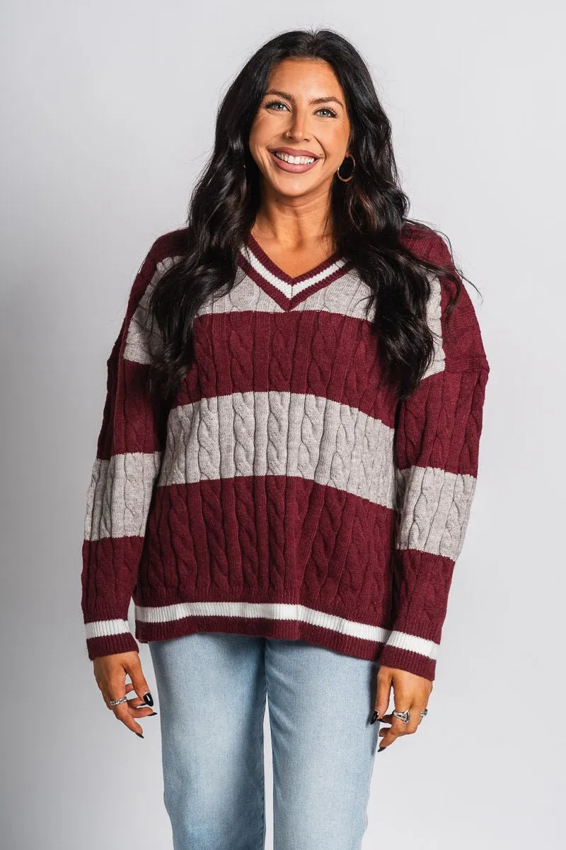 Cable knit varsity sweater garnet grey