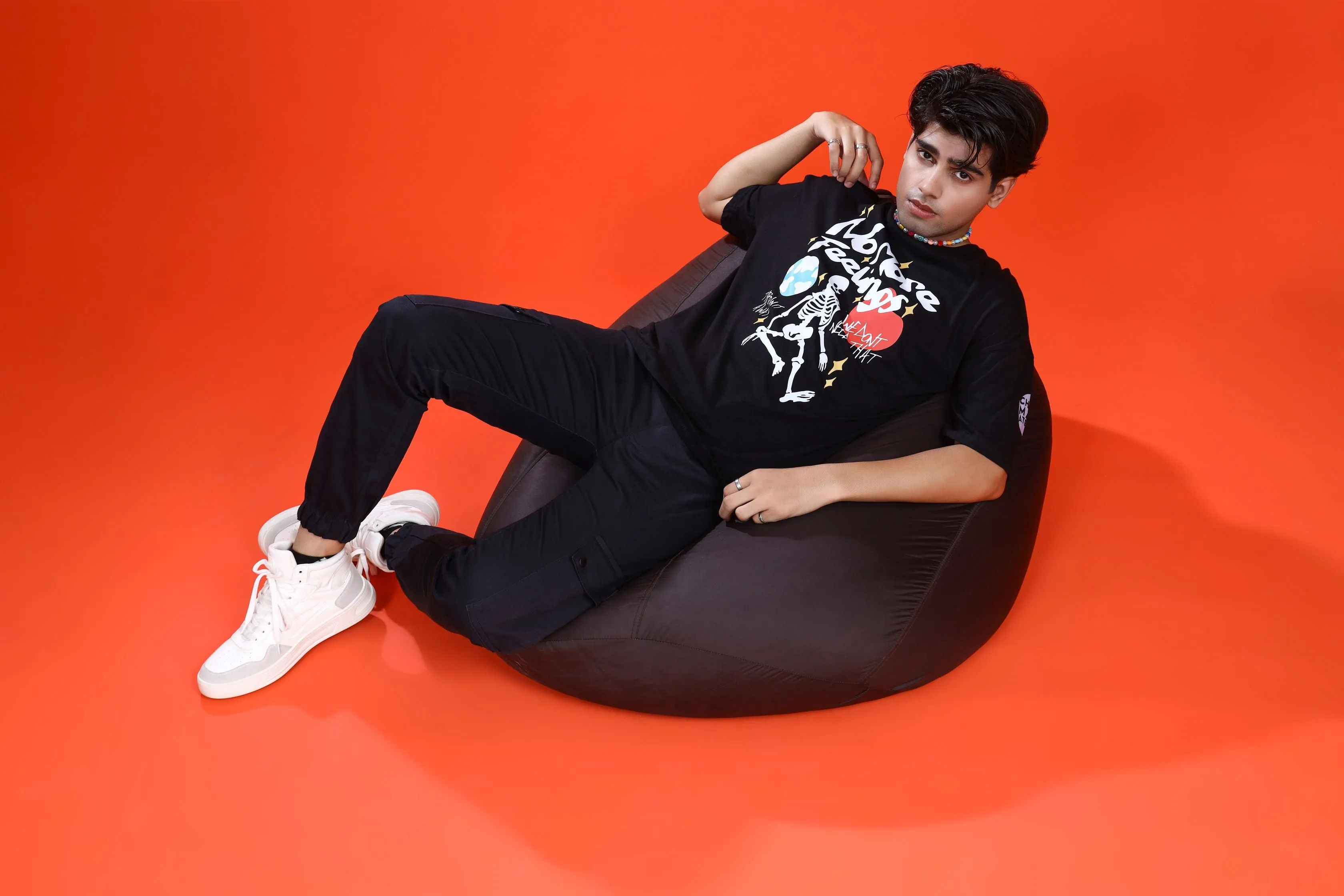 FEELINGS OVERSIZED T-SHIRT